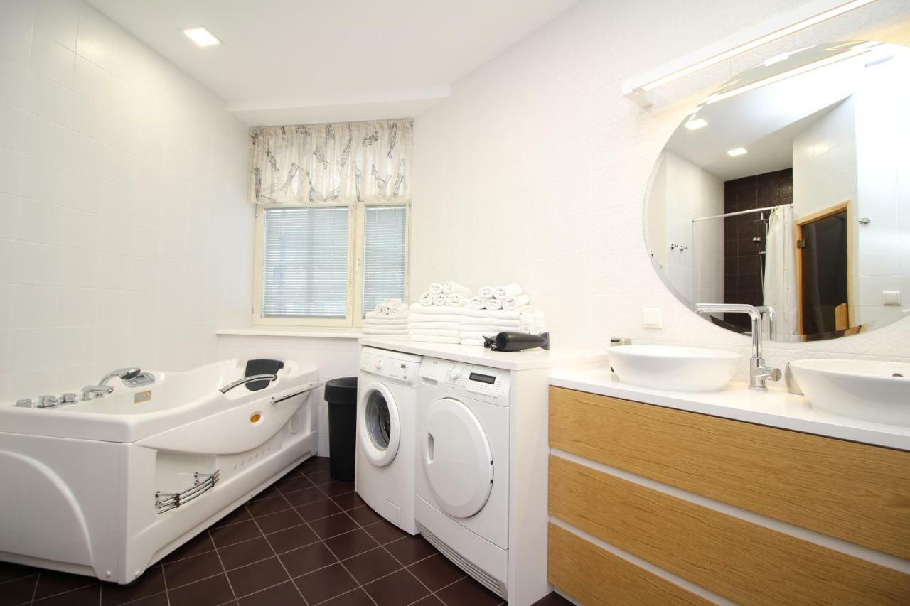Tallinn City Apartments 4 Bedroom With Sauna And 2 Bathroom Exterior photo